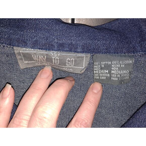 Denim and Co Floral Embroidered with Birdhouse Button Up Shirt Size S - Picture 4 of 6